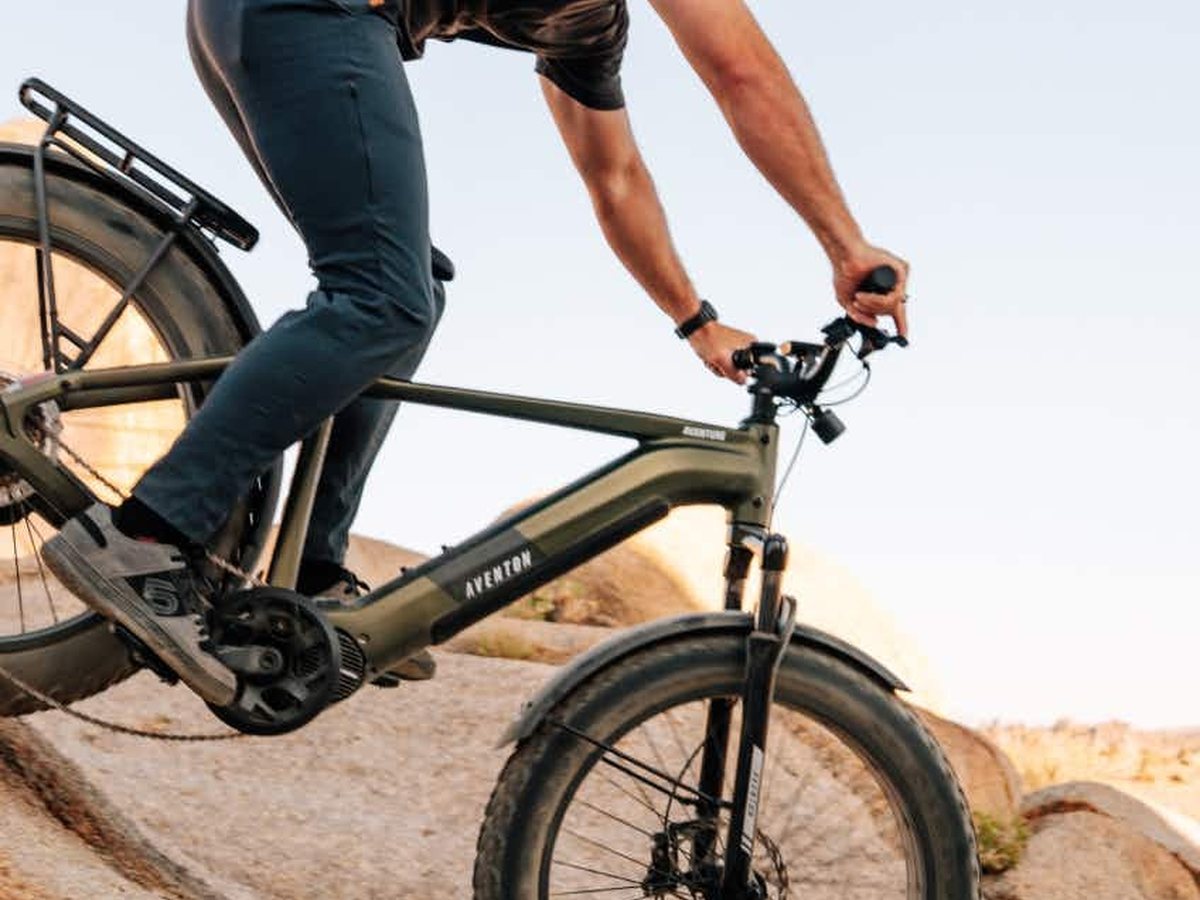 Riding the Aventon Aventure M